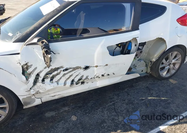 KMHTC6AD1GU289607: 43492306