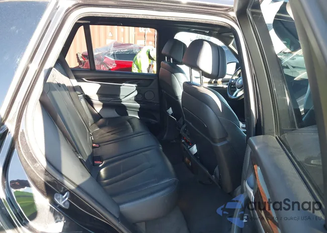 5UXKR0C59F0P07403: 43492330