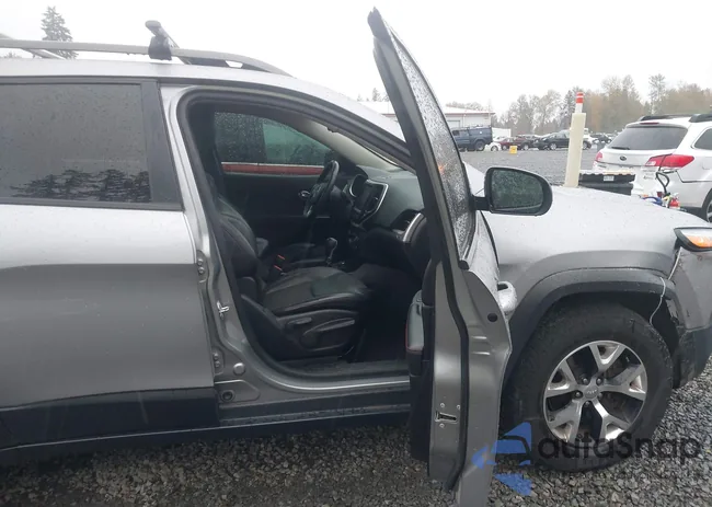 1C4PJMBS6GW198902: 43493463