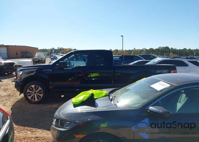 1FTEX1EP8JFB53771: 43493529