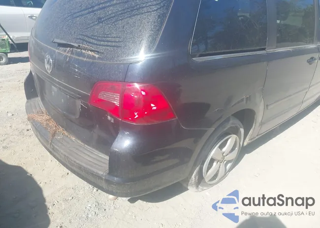 2V4RW3DG5BR669944: 43493782