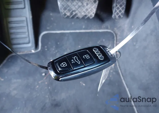 WAUE8AF27LN043607: 43493804