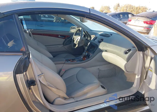 WDBSK75F25F093003: 43493825