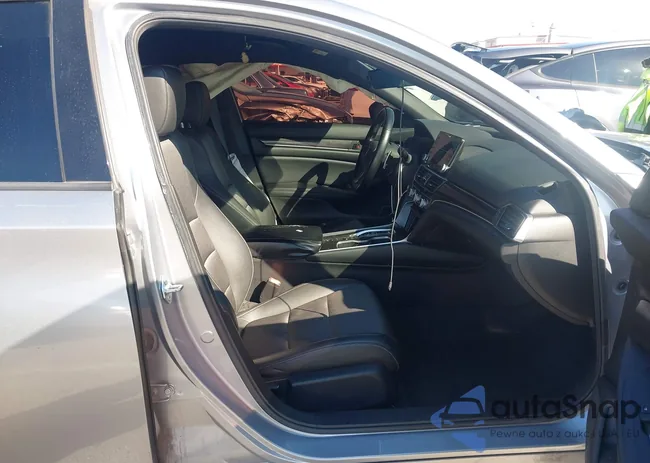 1HGCV3F26NA000483: 43493129