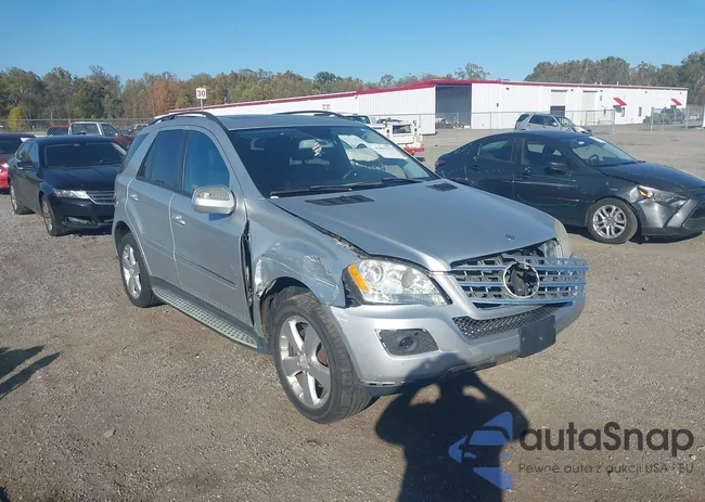 4JGBB86E79A516136: 43493379