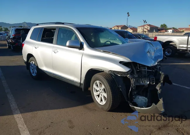 5TDBK3EH6DS231832: 43494549