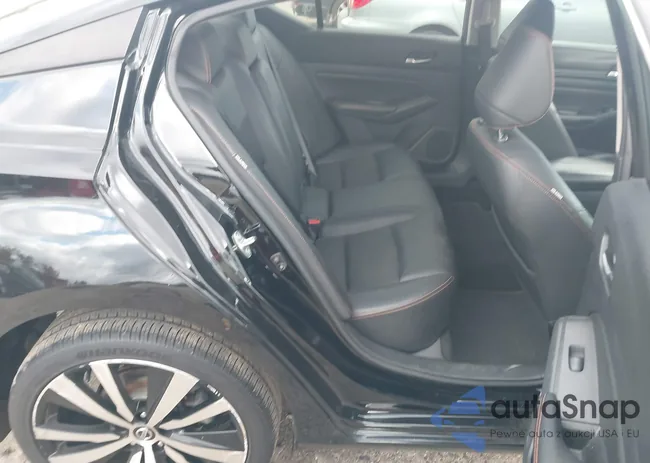 1N4BL4CW8KC231744: 43494674