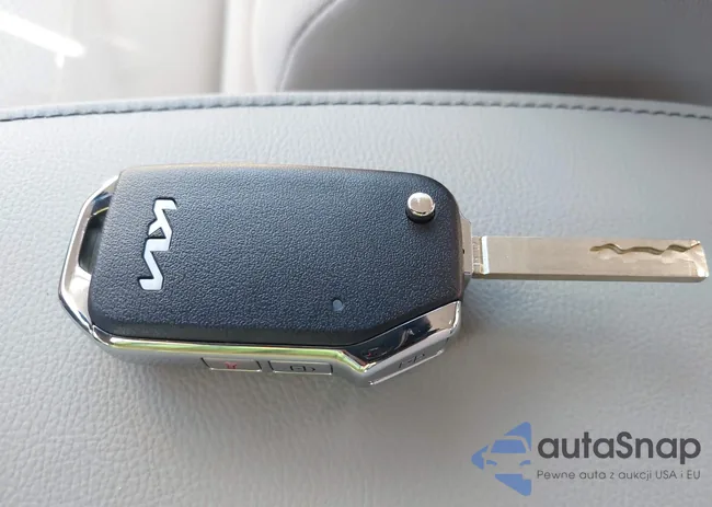 KNDJ23AU8S7267673: 43494675