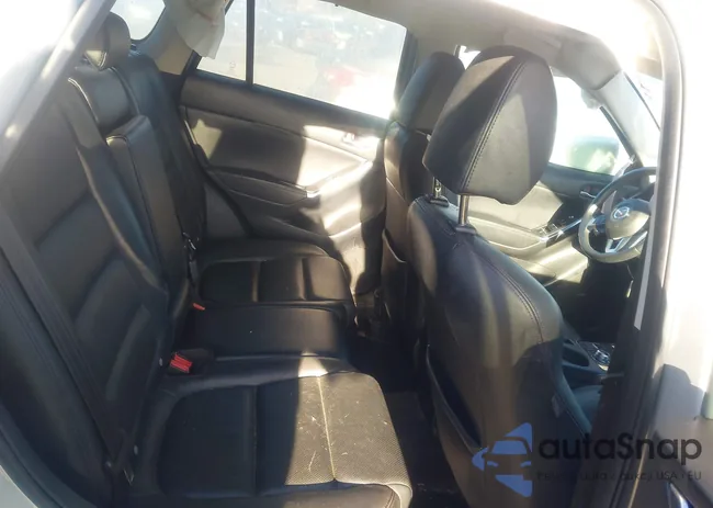 JM3KE4DY5G0658271: 43494883