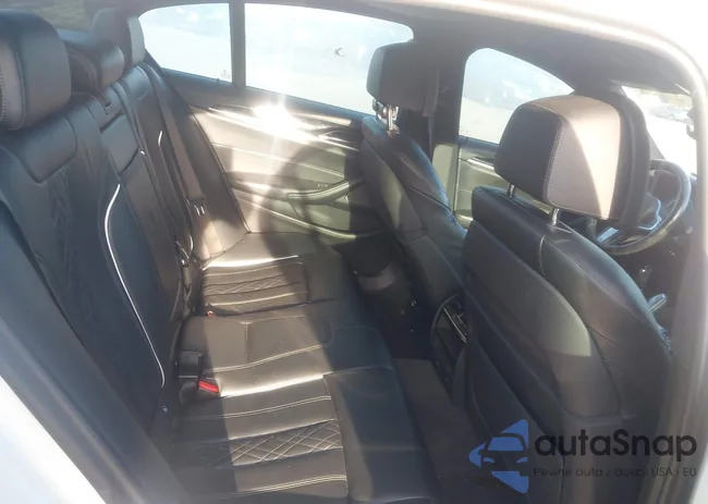 WBAJB1C52JB084319: 43494077