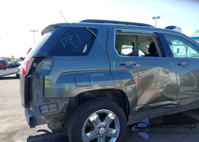 2GKALUEK9D6148596: 43495541