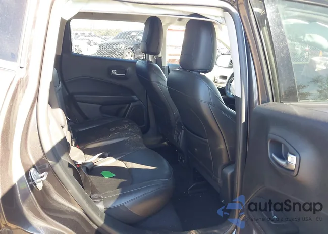 3C4NJDBB2KT661267: 43495800