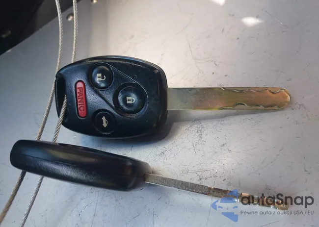 1HGCP2F37BA136999: 43495421