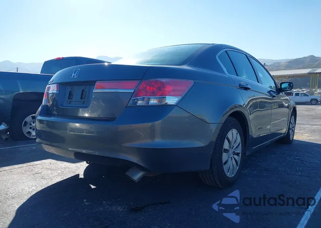 1HGCP2F37BA136999: 43495421