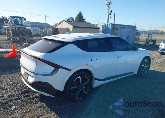 KNDC4DLC8N5055613: 43496606