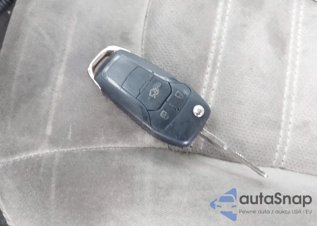 3FA6P0H74FR196143: 43496661