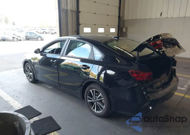 3KPF24AD5RE737728: 43496705