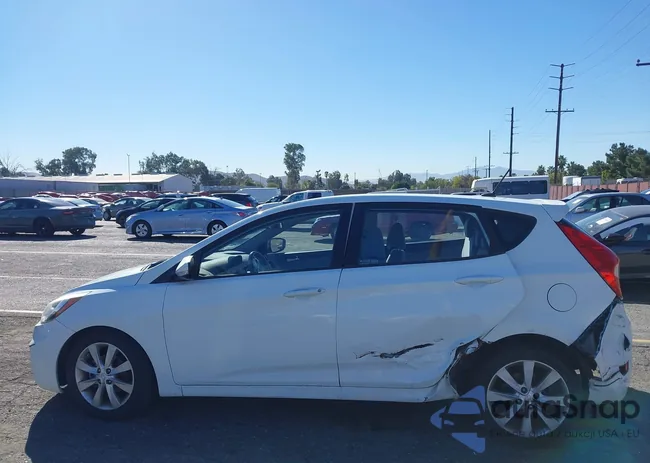 KMHCU5AE5DU073562: 43496758