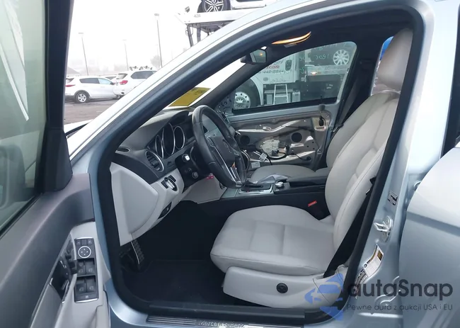 WDDGF4HB0DA864630: 43496787