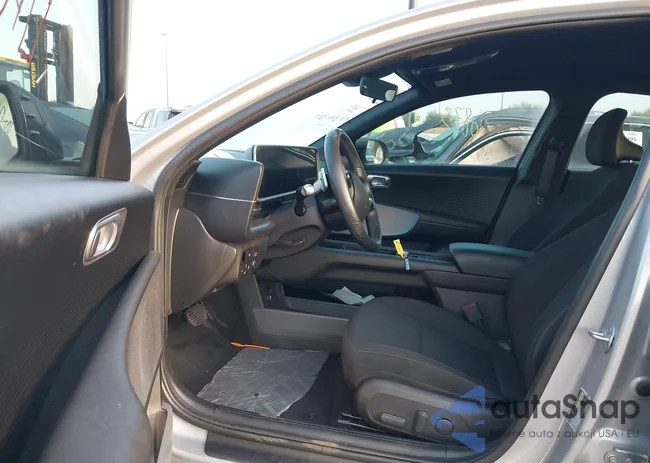 KMHM24AA4SA083760: 43496873