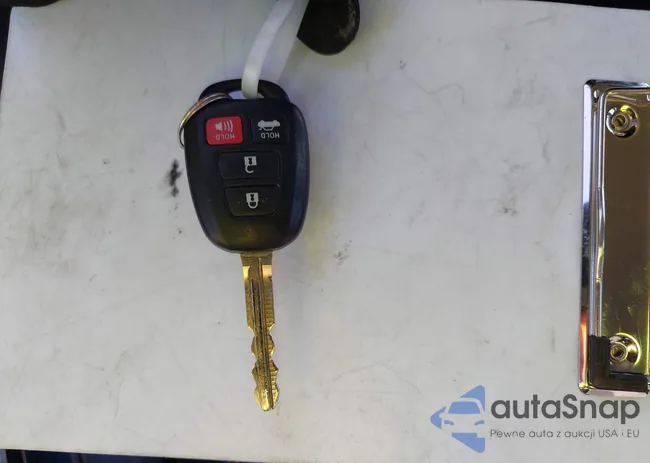 2T1BURHE6HC788043: 43497017