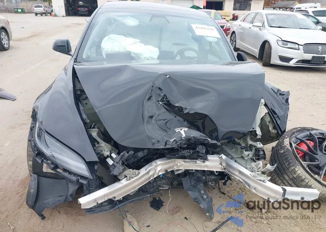 5YJ3E1ET3RF900493: 43496270