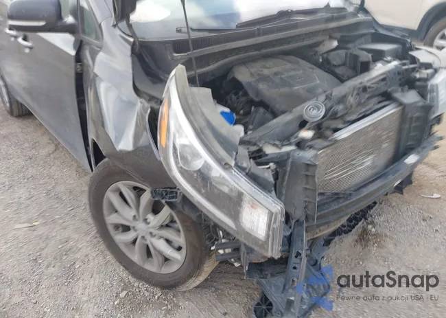 KNDMB5C17M6674176: 43497593