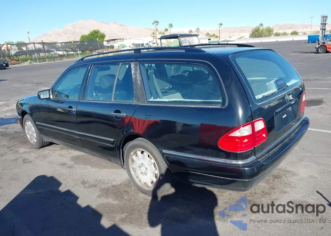 WDBJH82FXXX017045: 43497742