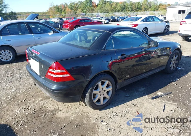 WDBKK47F1WF010349: 43498463