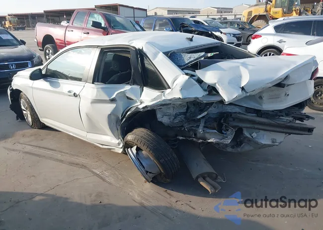 3VWCB7BU8KM220242: 43498559