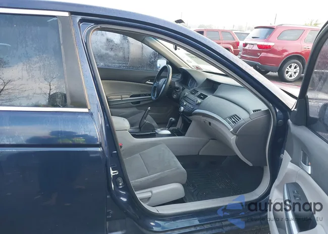 1HGCP26798A015578: 43498584