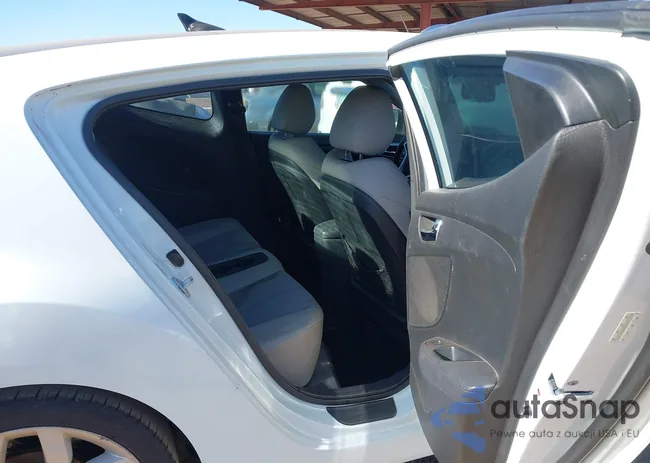 KMHTC6AD3DU157752: 43498644