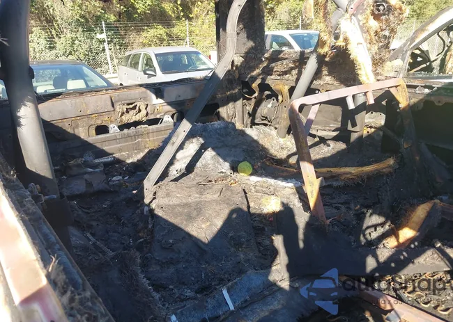 JT4RN62D2G0017047: 43498697