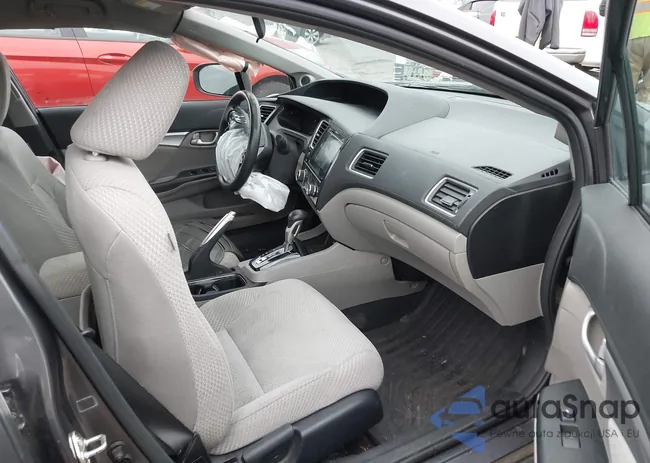 19XFB4F20FE201174: 43498067