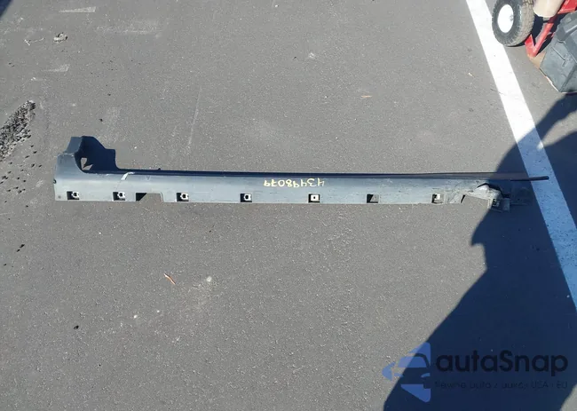 1FMCU0HD4JUA44310: 43498079