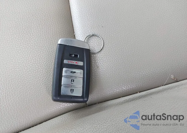 19UDE2F32HA011833: 43499503