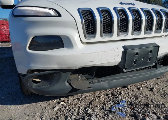 1C4PJLCB3FW643748: 43499879