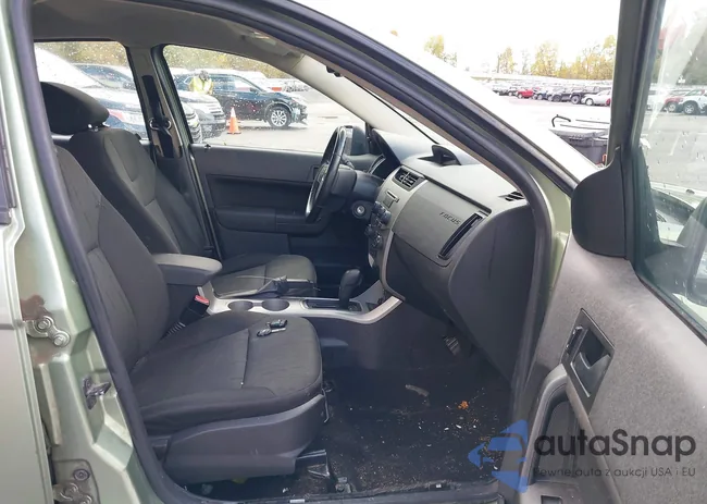 1FAHP35N38W209400: 43499072