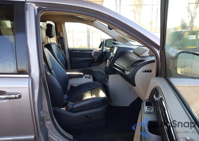 2C4RC1CG1FR574182: 43499153