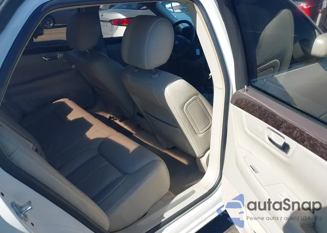 1G6KD57Y89U142823: 43499164