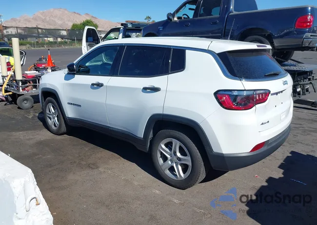 3C4NJDAN8PT575013: 43499183