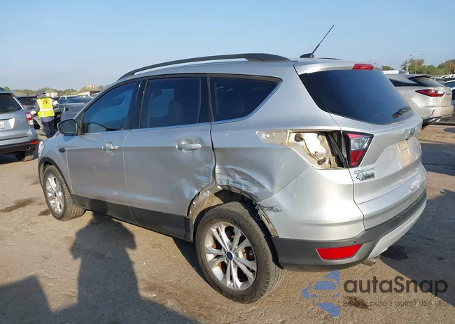 1FMCU0GD3HUD93230: 43499312