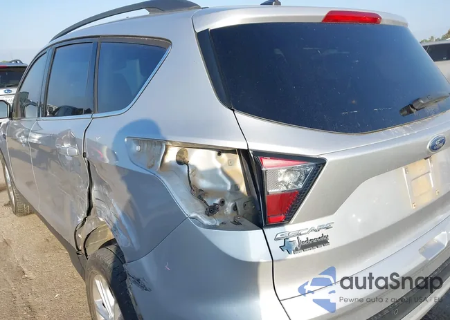 1FMCU0GD3HUD93230: 43499312