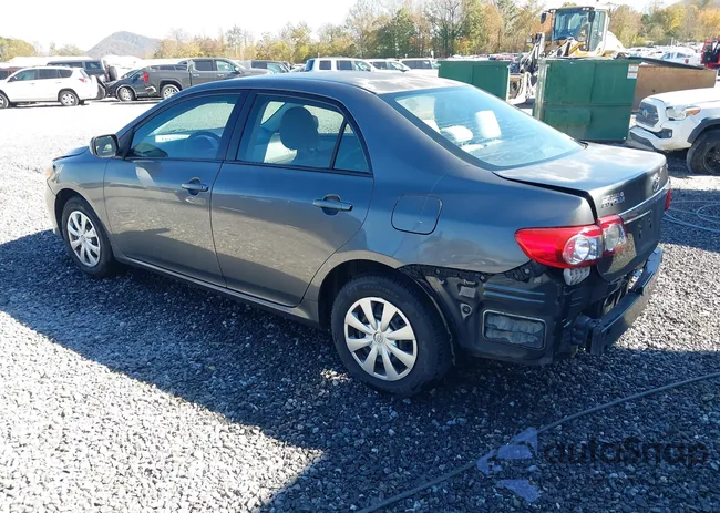 2T1BU4EE4BC555888: 43499381