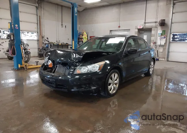 1HGCP26809A184687: 43500662