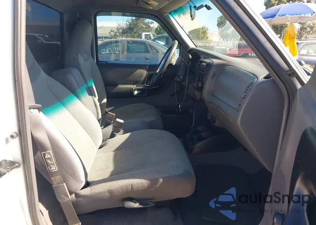 1FTYR10U82TA03747: 43500796