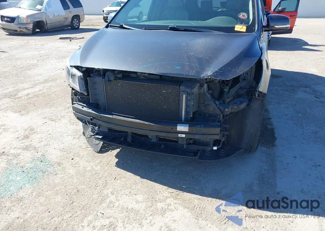 KNDMC5C11G6130810: 43500813