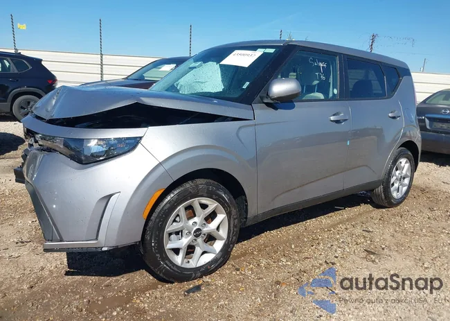 KNDJ23AU3S7960361: 43500937