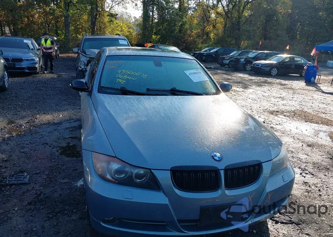 WBAVD33516KV60297: 43500278