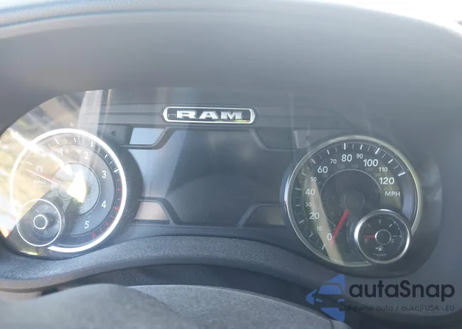 3C6UR5DL4KG554575: 43501445